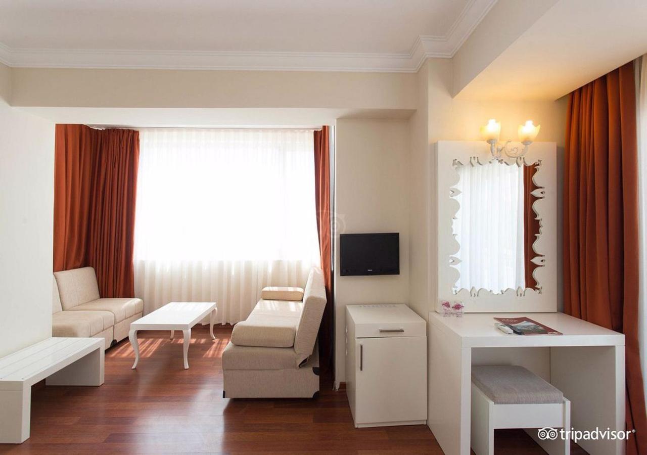 Miramor Hotel & Spa Antalia Esterno foto A room at the hotel