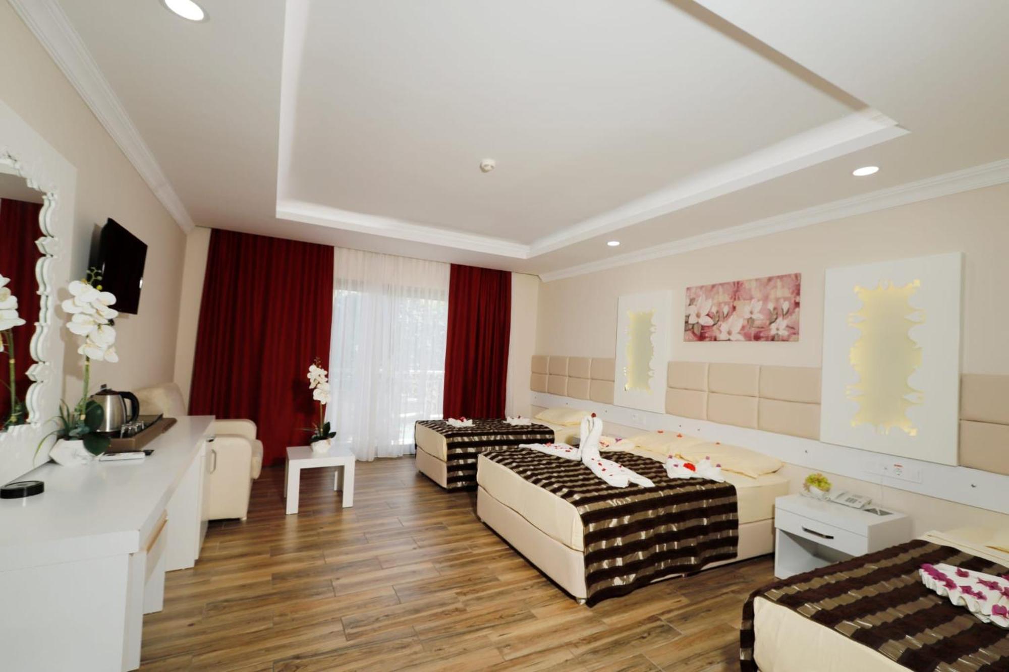 Miramor Hotel & Spa Antalia Esterno foto Family room