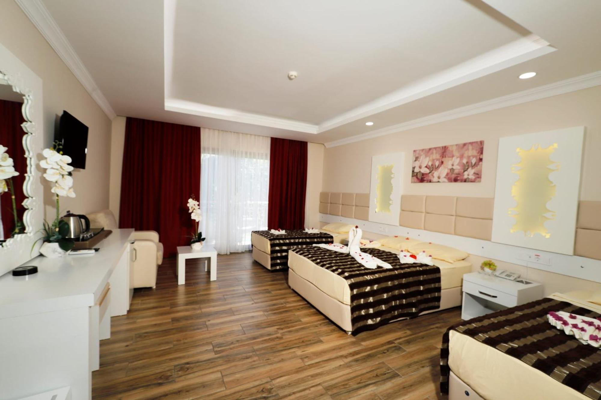 Miramor Hotel & Spa Antalia Esterno foto Family room